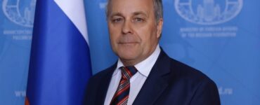 Встречу с бывшим генконсулом России в Гданьске Сергеем Семеновым выставили на благотворительный аукцион