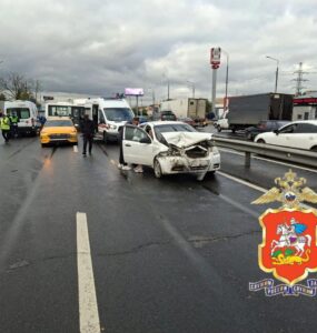 Два человека пострадали в результате массового ДТП в Балашихе
