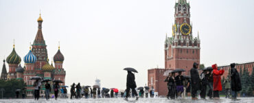 РИА Новости: Приезжающие в Москву туристы из Турции хотят посетить могилу поэта Назыма Хикмета