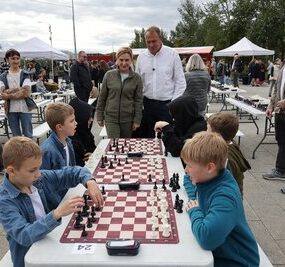 Шахматный турнир на Кубок Сергея Карякина состоялся в парке 850-летия Москвы
