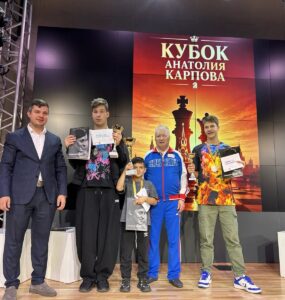 Во Дворце пионеров разыграли Кубок Анатолия Карпова