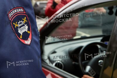Водителя в Москве будут судить за попытку дать сотруднику ГАИ 30 тыс. руб. взятки