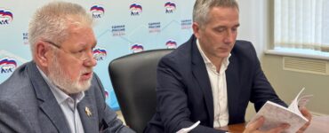 Встреча с героями сборника «Сегодня волонтеры объединяют» прошла в ЦАО