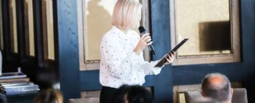 Более 102 тысяч педагогов Москвы и Подмосковья получают пенсию от Соцфонда