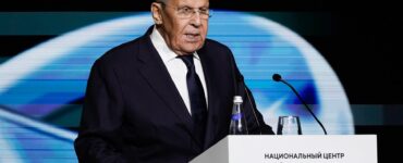 Лавров: прекращения огня для приведения Зеленского в чувство не будет