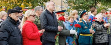Монумент «Воин-освободитель» открыли в районе Филёвский Парк