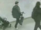 Москвич забрал чужой самокат в метро и ушел, заявив, что хотел вернуть его