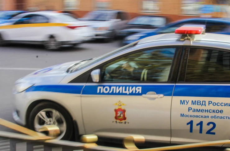 В Долгопрудном грузовик сбил 14-летнюю девочку на самокате насмерть