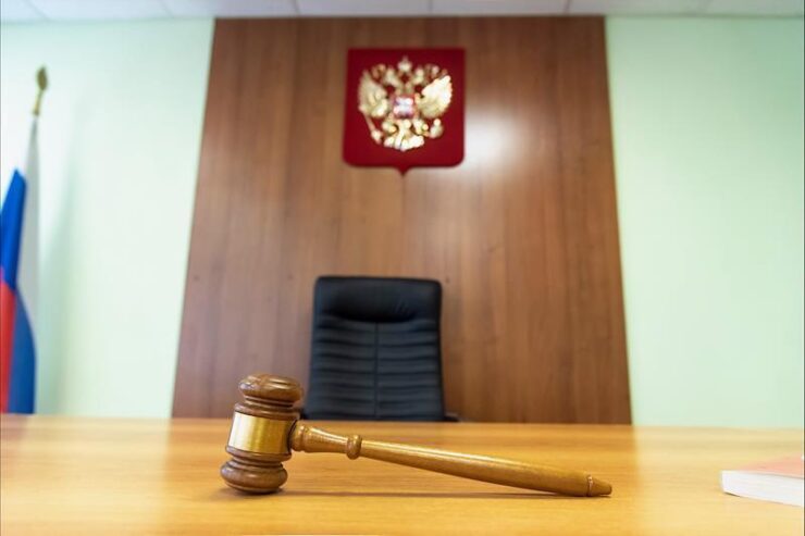 В Москве арестовали 18-летнего юношу, спрыгнувшего в обнаженном виде на пути метро