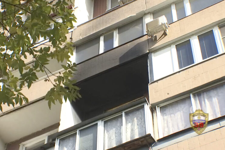 В Москве сотрудники ГАИ вывели из горящей квартиры пенсионерку