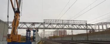 В Одинцове смонтировали первый пролёт будущего надземного перехода через железную дорогу